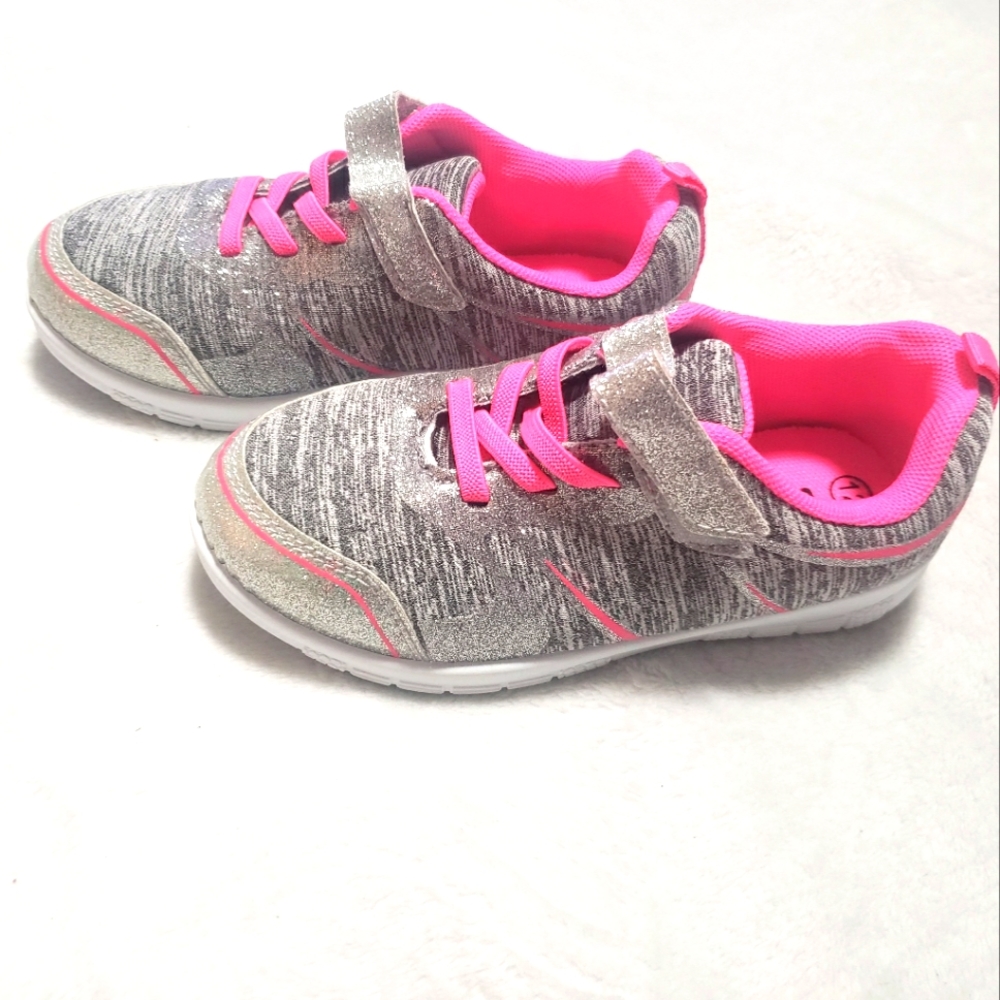 NWOT Girls Gilttery Gray and Pink Shoes Size 12